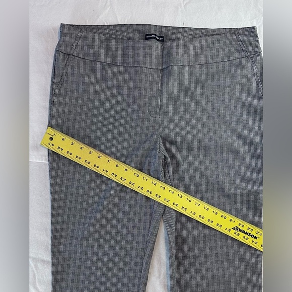 Hilary Radleyโ Glen Plaid Slim Fit Dress Pants - Womens 2X - Picture 11 of 12